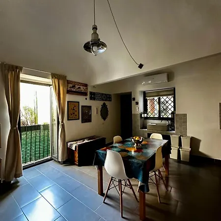 Mauro's House Apartment Catania